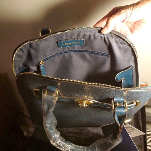 Large Dome Satchel Handbag NWT - Picture 2 of 8